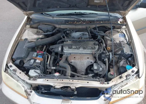 2000 Honda Accord 2.3 Lx z USA, uszkodzony, nr VIN JHMCG5648YC010008